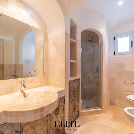 Smeralda View Luxury Daire *